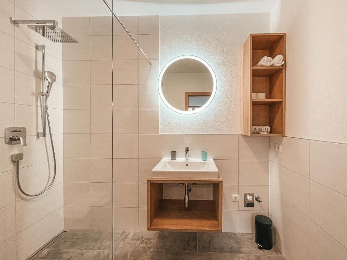 Isanora - Garden & Private Whirlpool By Alpenluxus Appartements Fügen Exteriér fotografie